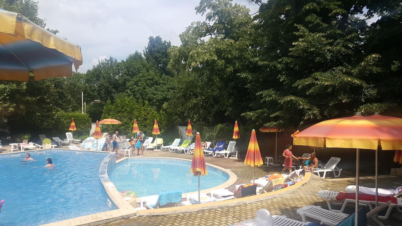 Privates, schönes und grosses Appartement in Goldstrand Exterior foto